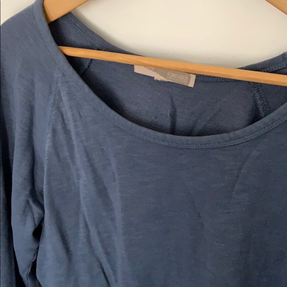 Blue sweater - Picture 2 of 3